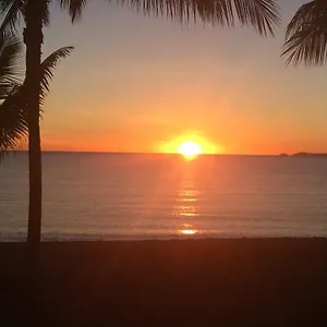 Seaside 3* Townsville